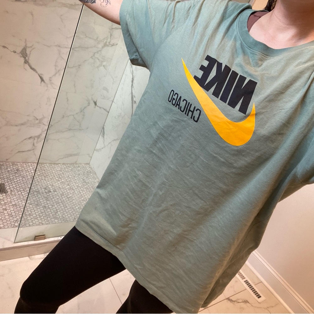 Nike mens tee